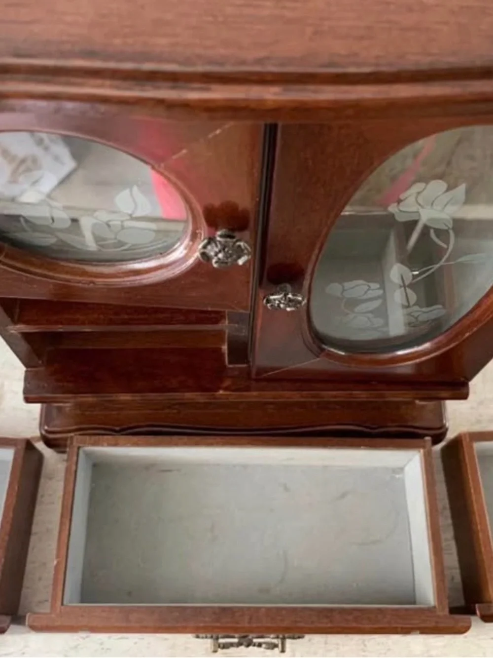 Vintage compact wooden